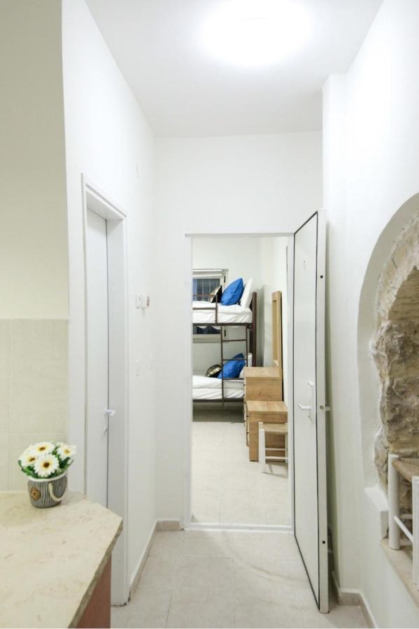Private Hostel - Best Location エルサレム エクステリア 写真