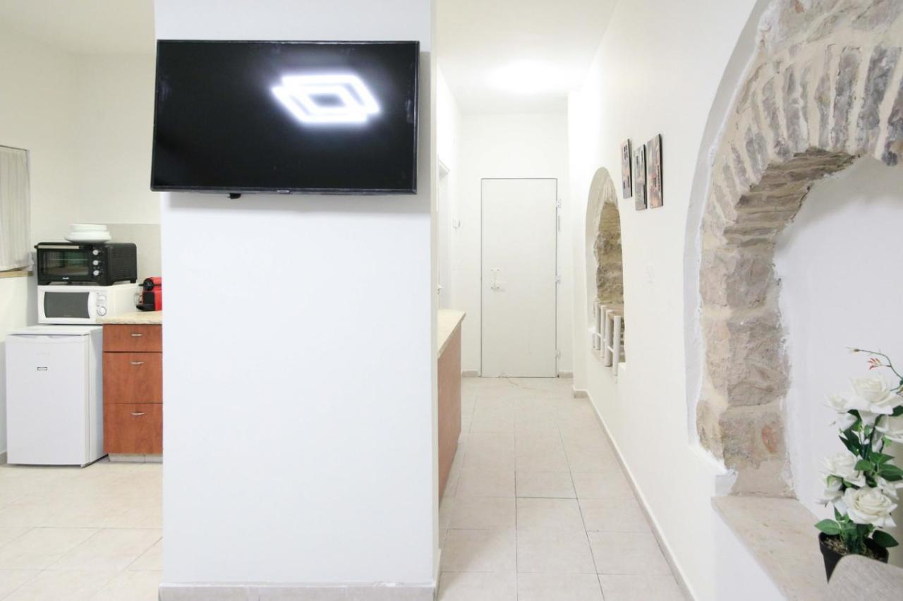 Private Hostel - Best Location エルサレム エクステリア 写真