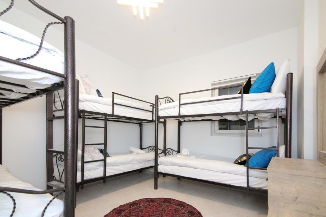 Private Hostel - Best Location エルサレム エクステリア 写真